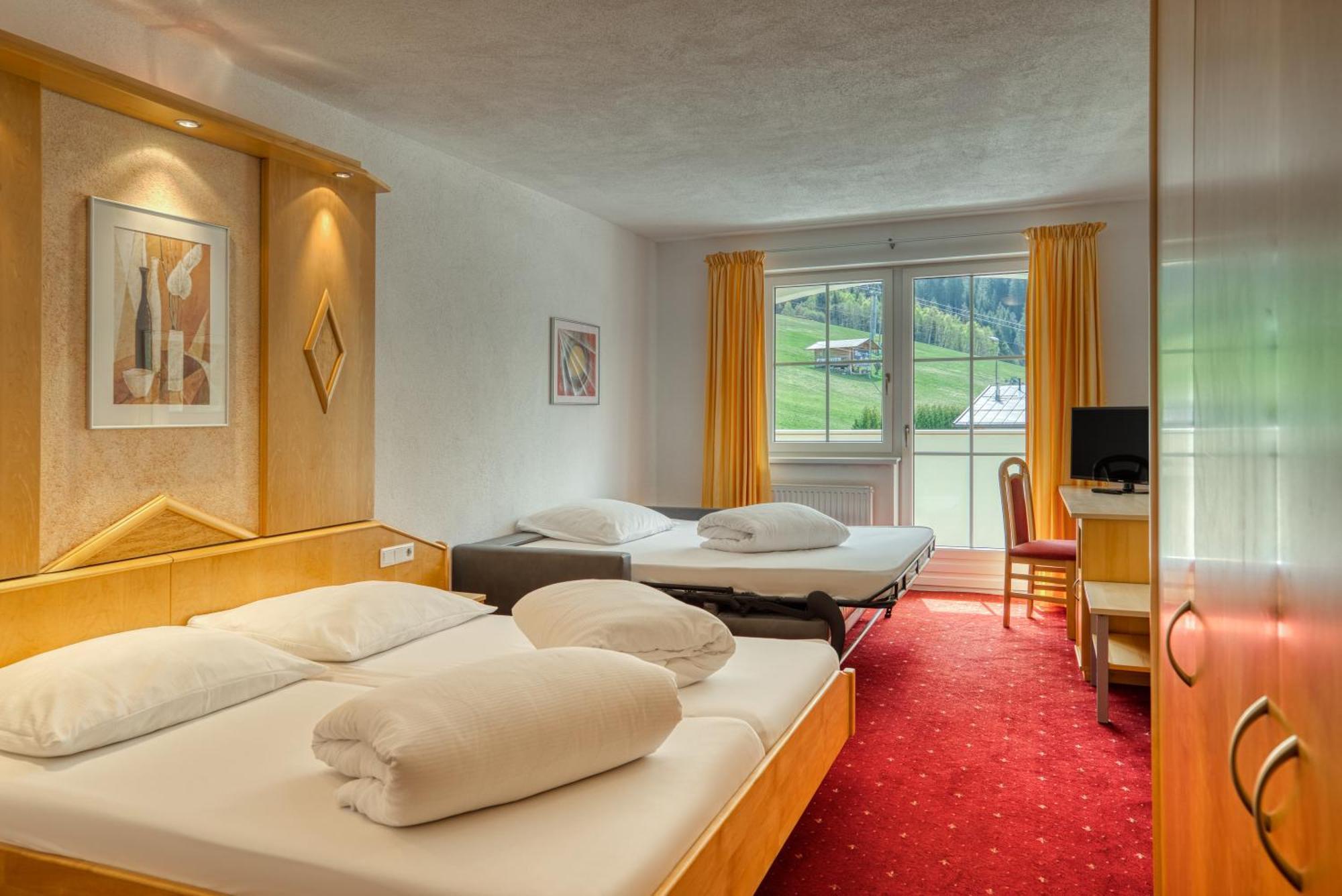 Hotel Alpen-Royal Jerzens Exterior photo